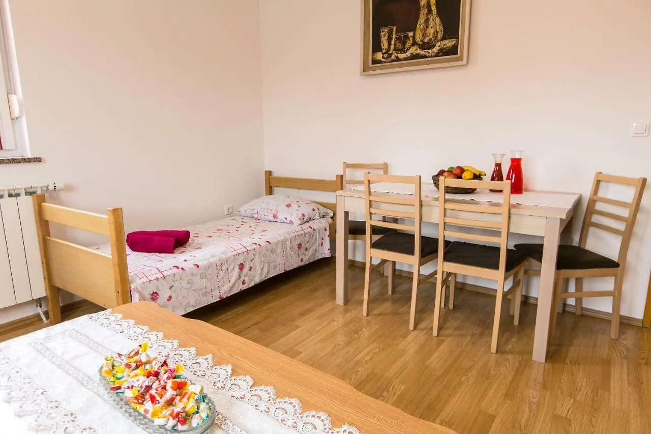 Amela Apartment Pula Croatia