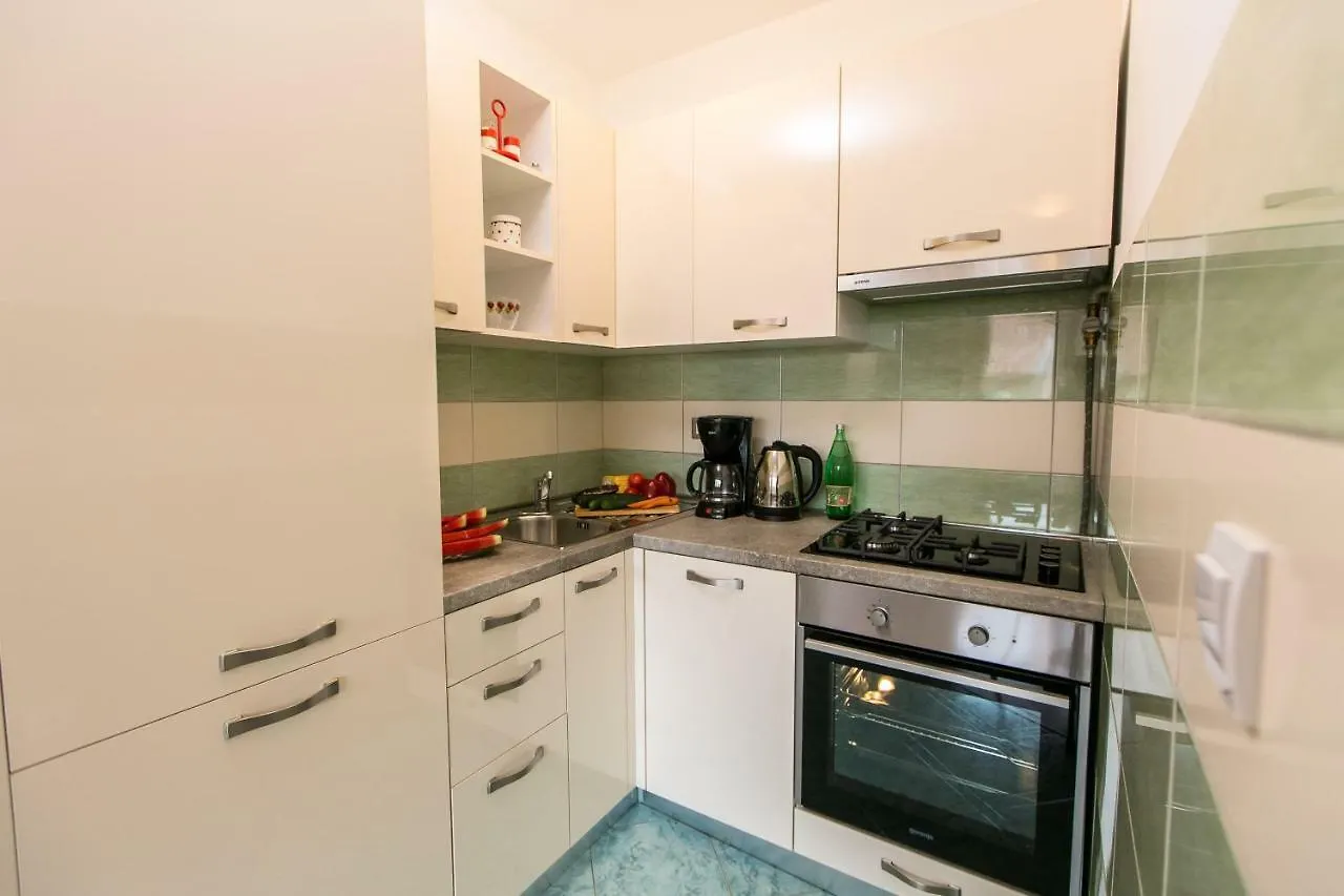 Amela Apartamento Pula