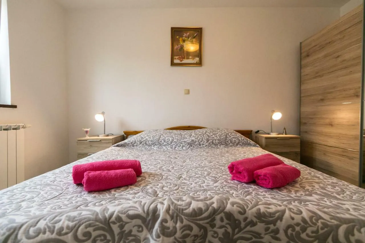 Amela Apartamento Pula Croácia