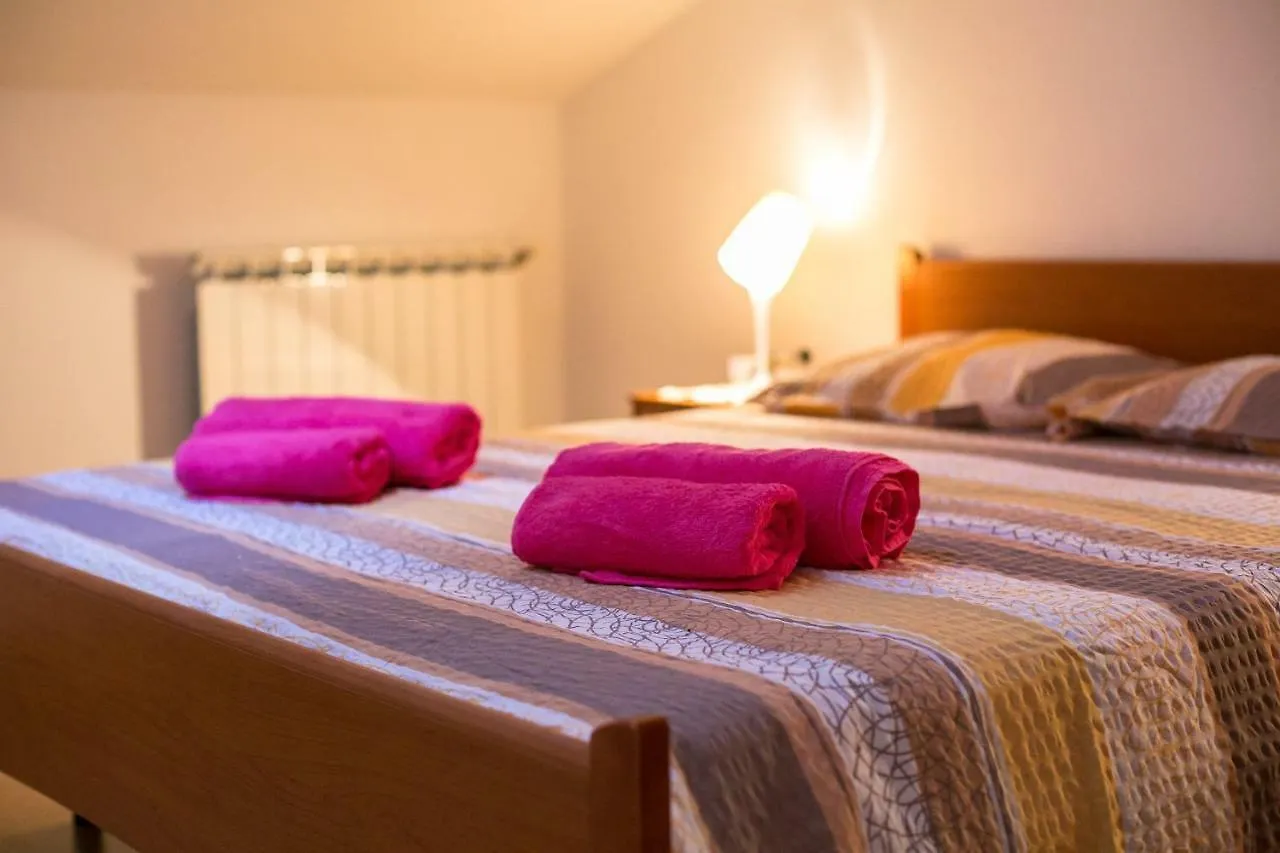 Amela Apartamento Pula Croácia