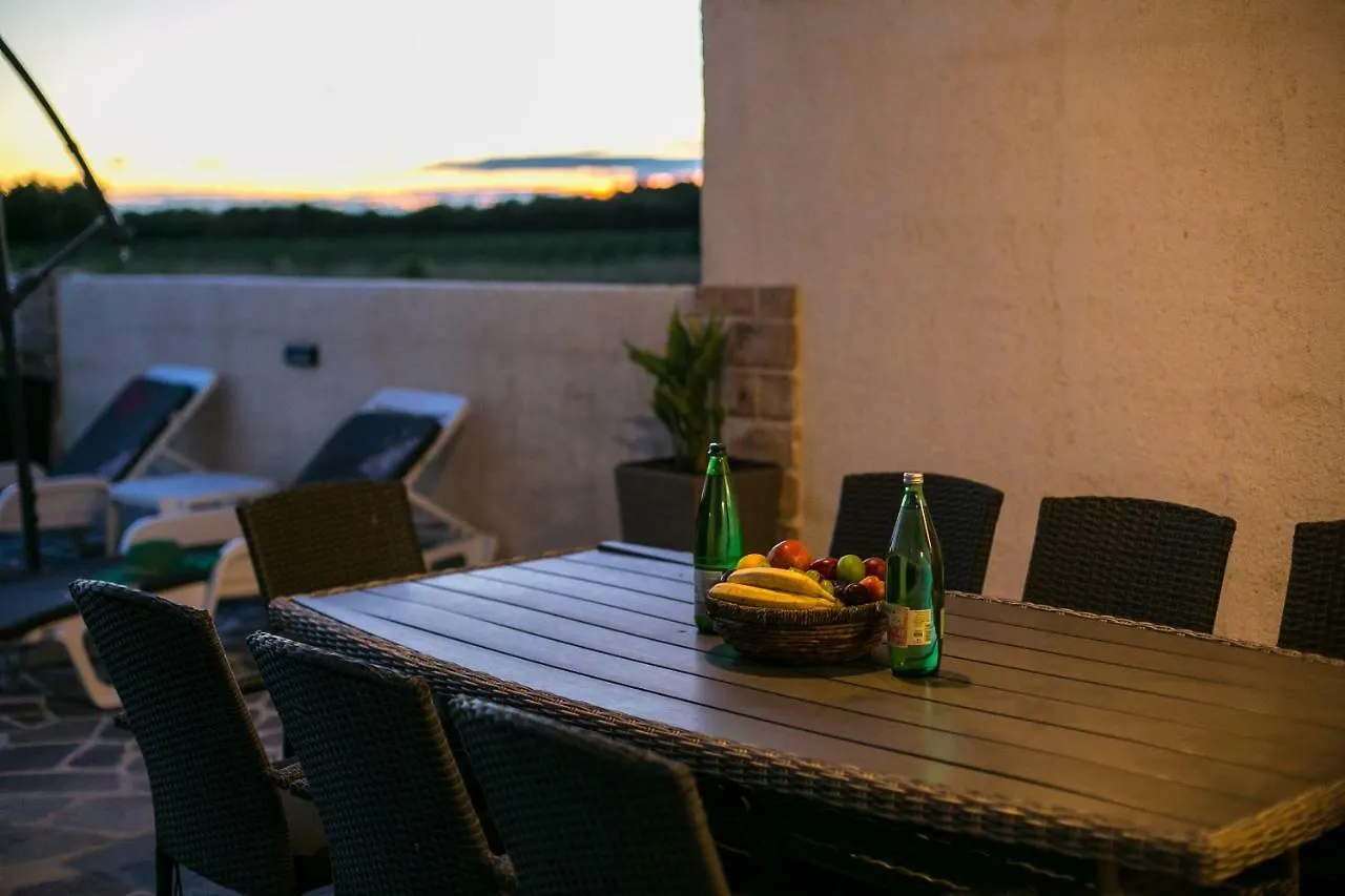 Amela Apartment Pula