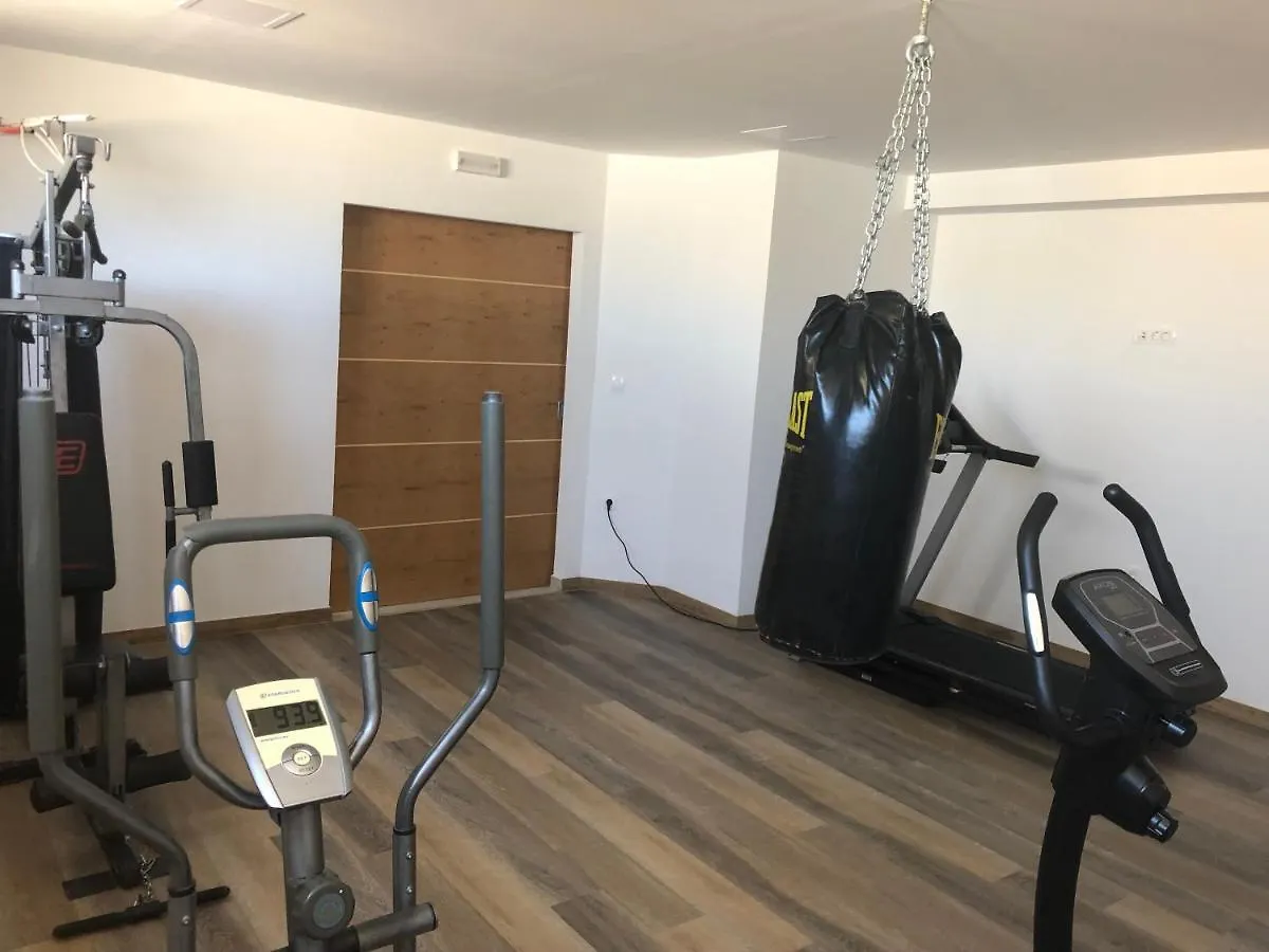 Amela Apartamento Pula