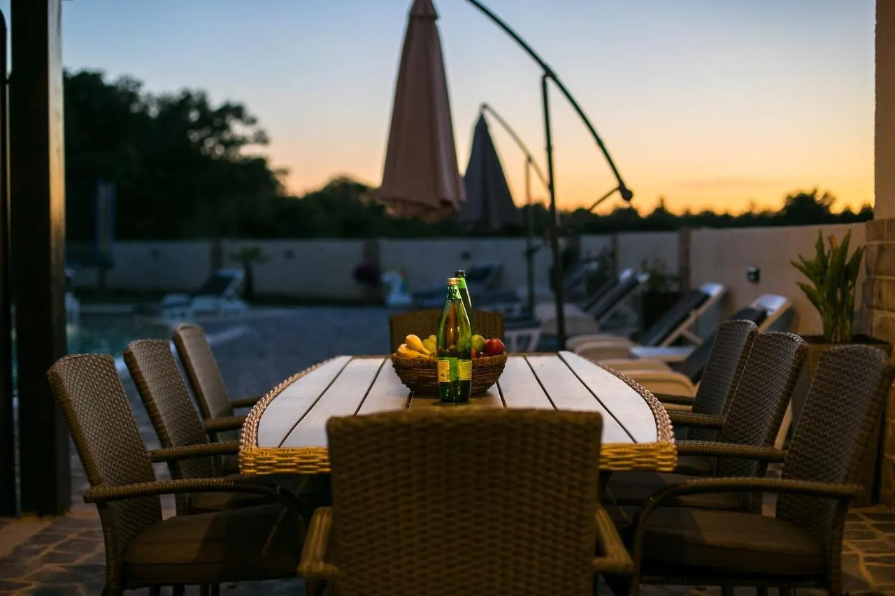 Amela Apartment Pula Croatia