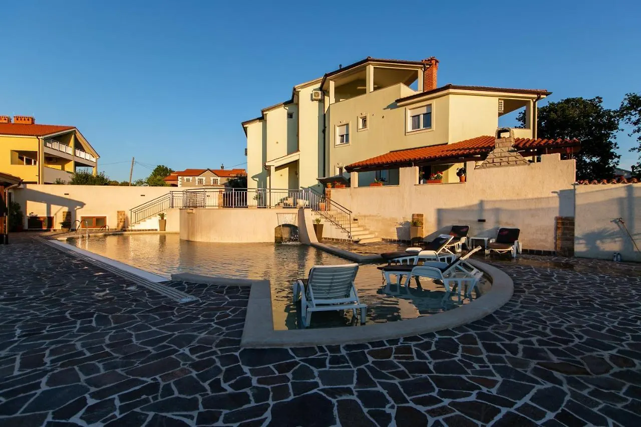 Amela Apartment Pula